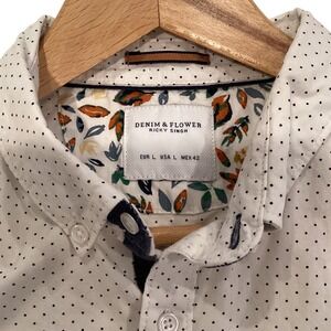 Denim & Flower Short-Sleeve Button-Down Shirt White Blue Polka Dot Chambray- Lg